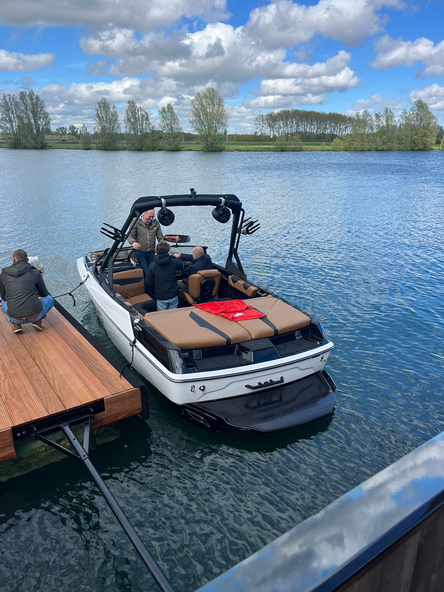 065568a7 5f8c 421c b973 488a83a56c31